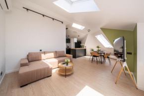 New flat with free underground parking and air conditioning